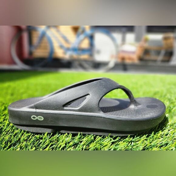 Oofos Grey Original Recovery Sandal Flip Flop Size Men’s 9 Women’s 11 - Picture 1 of 7